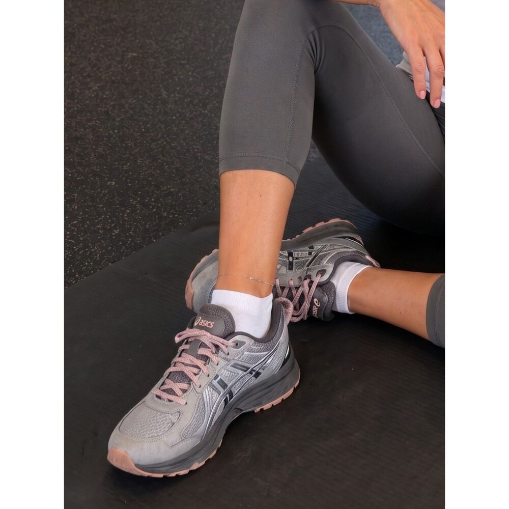 Asics Frequent Sneaker Women's US 9.5 Wide Gray Low Top Trail Running Shoes